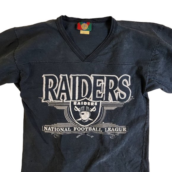 Vintage M Las Vegas Raiders Football Shirt 3/4 length V-Neck Sweatshirt Jersey - Picture 1 of 6